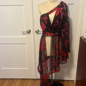 VENUS Red and Black One Shoulder Long Sleeve shirt